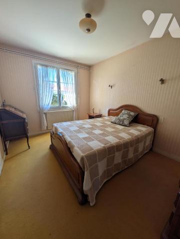 BELLE PROPRIETE DE PLAIN-PIED, GARAGE INDEPENDANT, 744 m²