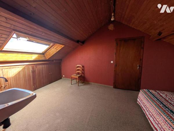 BELLE PROPRIETE DE PLAIN-PIED, GARAGE INDEPENDANT, 744 m²