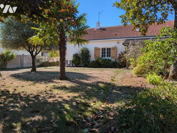 BELLE PROPRIETE DE PLAIN-PIED, GARAGE INDEPENDANT, 744 m²