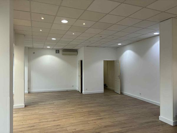 Local commercial Sisteron 85 m2