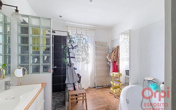 Maison à vendre    2 pièces •  Orthez