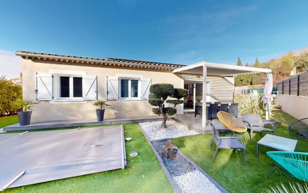 Maison à vendre    5 pièces •  Montréal