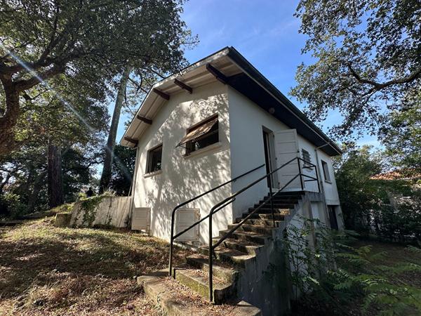 Maison Capbreton centre ville 160 m², fort potentiel, garage