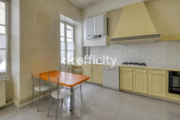 Appartement
         8 pièces
        - 232 m² Bien prestige 675 000 € *