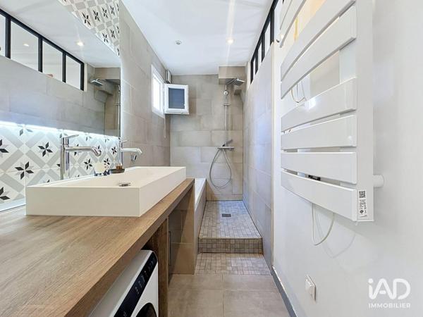 Location appartement 3 pièces 78 m² Paris 11