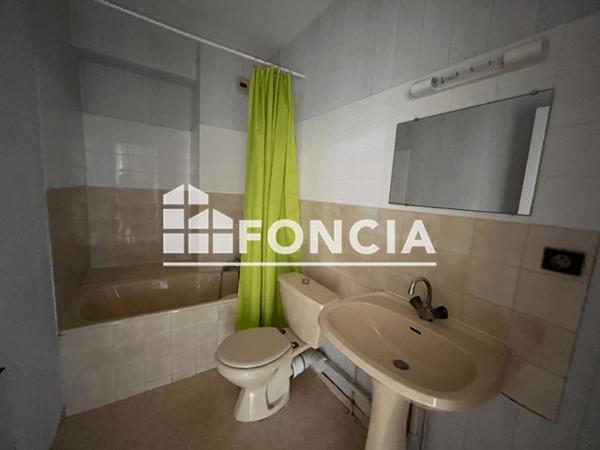Location Studio 22.64 m² - 5-7 RUE TRAVOT Cholet 49300