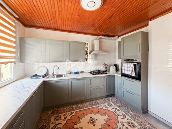 Découvrez une maison où chaque espace ouvre des possibilités…