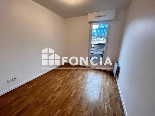 Location Appartement 3 pièces 62.6 m² - 12 RUE EDOUARD NAUD Issy-les-moulineaux 92130