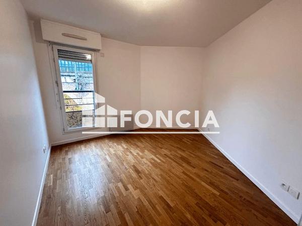 Location Appartement 3 pièces 62.6 m² - 12 RUE EDOUARD NAUD Issy-les-moulineaux 92130