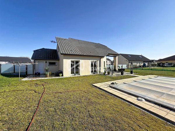 Maison avec suite parentale de plain-pied et piscine à Réhon - Heumont