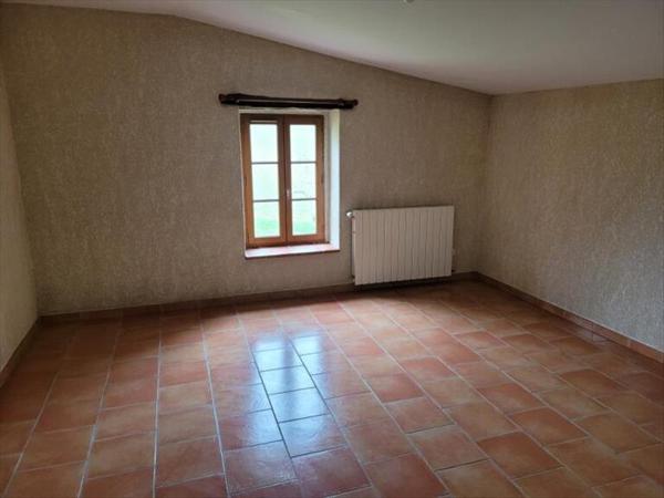 Maison à louer 897 € CC BEDECHAN 4 p 156 m² DPE C