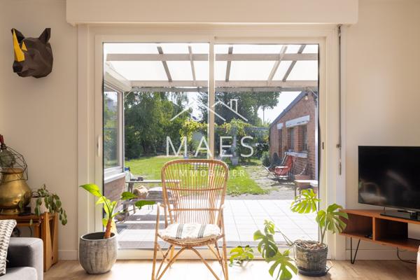 Maison semi-individuelle – parcelle de 570 m2 – 3 chambres – Garage & stationnements privatifs