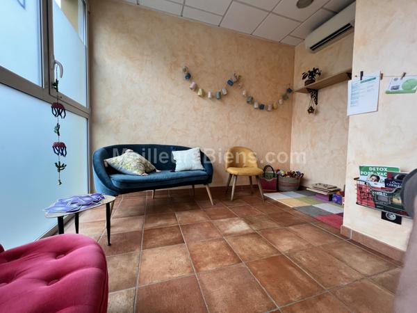 MUR ET BUREAU A USAGE TERTIAIRE CENTRE LA RIOCHE SUR YON