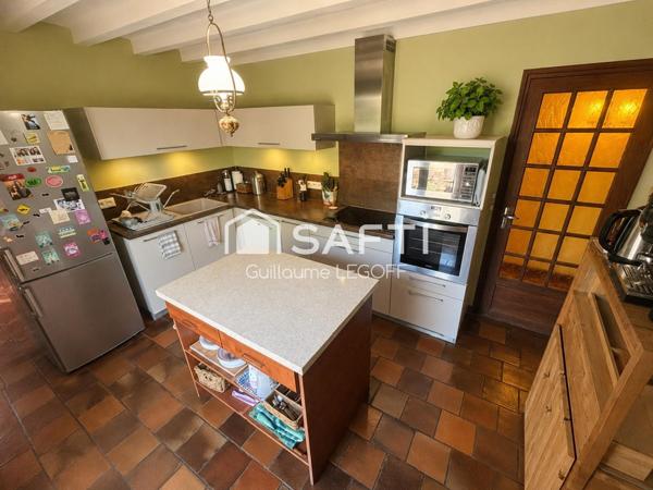 180 m², 5 chambres sur plus de 5 000 m²