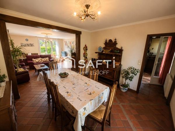 180 m², 5 chambres sur plus de 5 000 m²