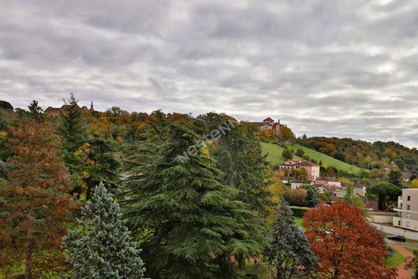 Appartement 4 pièces - Francheville Le Bas - proche commodités - DERNIER ETAGE