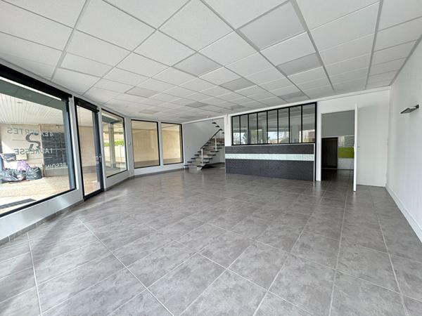 Local commercial 230 m2