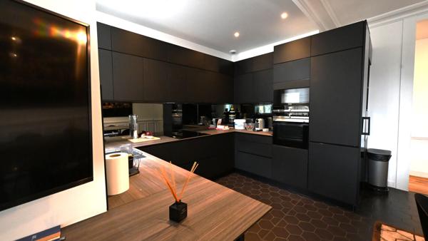 Appartement 7 pièces 180.17 m2