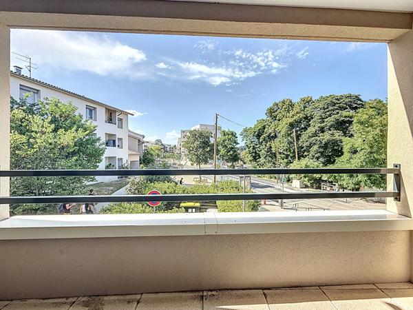 À Vendre Appartement T5 de 95 m² avec terrasse Dardilly