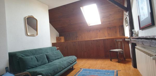 Charmante maison individuelle, 173 m² habitables, 7 pièces, terrain de plus de 3 000 m²