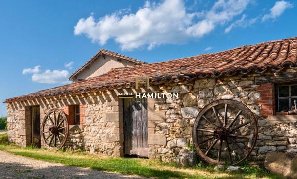 ECO-DOMAINE D'EXCEPTION PROCHE DE CORDES-SUR-CIEL - 2 MAISONS + DEPENDANCES Cordes sur ciel