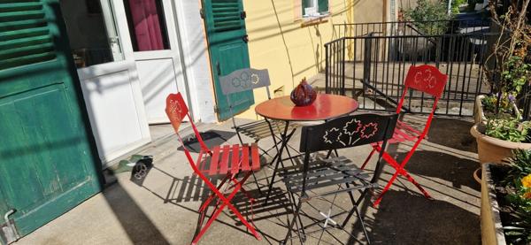 Maison 3 pièces avec jardin + garages + potentiel appartement à rénover