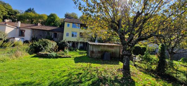 Maison 3 pièces avec jardin + garages + potentiel appartement à rénover