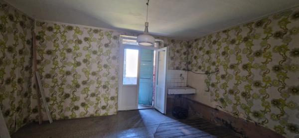 Maison 3 pièces avec jardin + garages + potentiel appartement à rénover