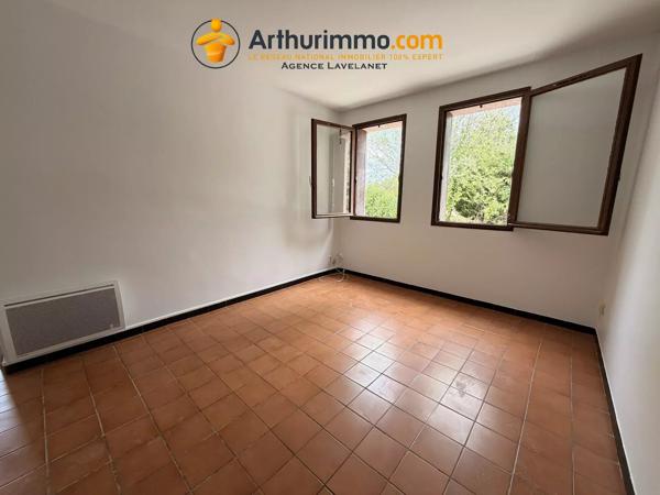 Location                                                      Appartement
                        
                     2 pièces                      48 m2                     à Villeneuve-d'Olmes