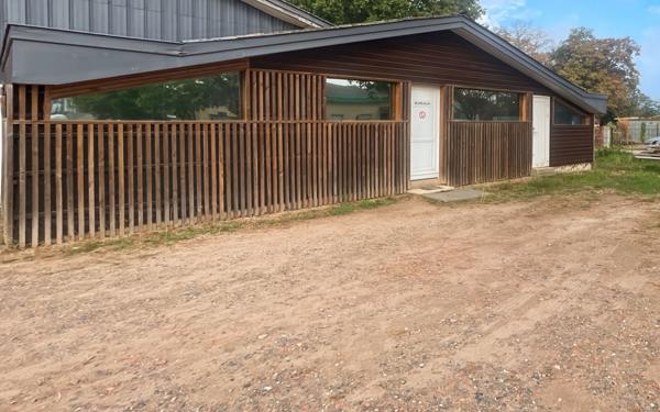 Immeuble à vendre    1 pièce •  Mont-de-Marsan