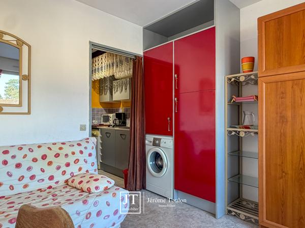 Appartement
                                                                                                                                                                                                                                                                                                                        1 pièce(s)                                                                                                                                                                                                                                                                                                                              19  m²