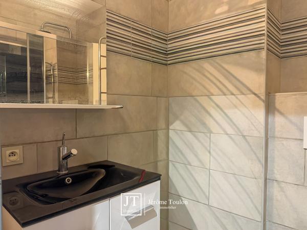 Appartement
                                                                                                                                                                                                                                                                                                                        1 pièce(s)                                                                                                                                                                                                                                                                                                                              19  m²