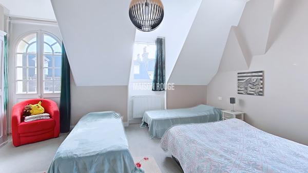 MAISON DE CHARME 138 M² ? C?UR DE DINARD ? À 2 PAS DE LA PLAGE ET DE LA PLACE DE LA RÉPUBLIQUE !