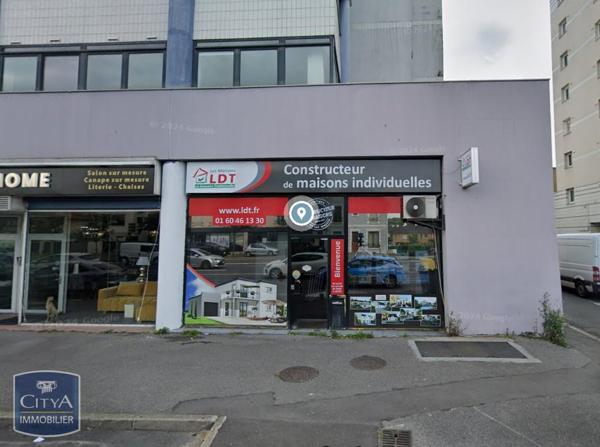 Local commercial à louer 81.64m²