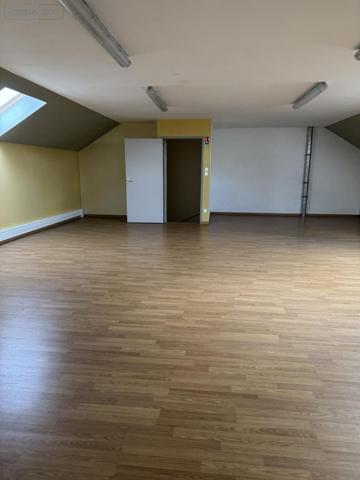 Entrepôt et bureaux à louer à Amancey dans le Doubs (25330), ref : LP119-25014