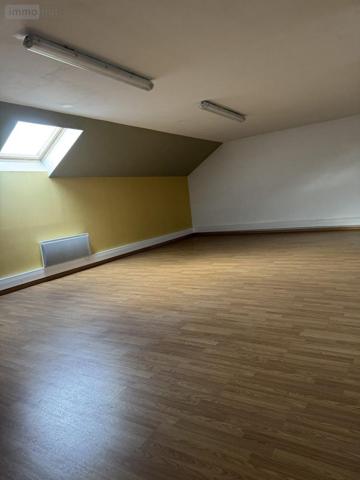 Entrepôt et bureaux à louer à Amancey dans le Doubs (25330), ref : LP119-25014