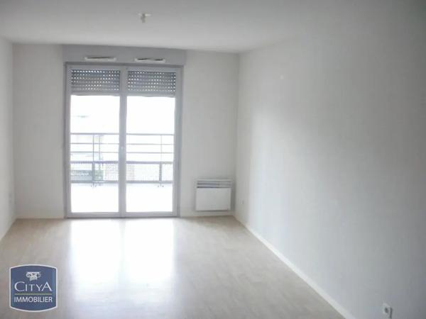 Appartement à louer 2 pièces 44.73m² Trélazé (49800)