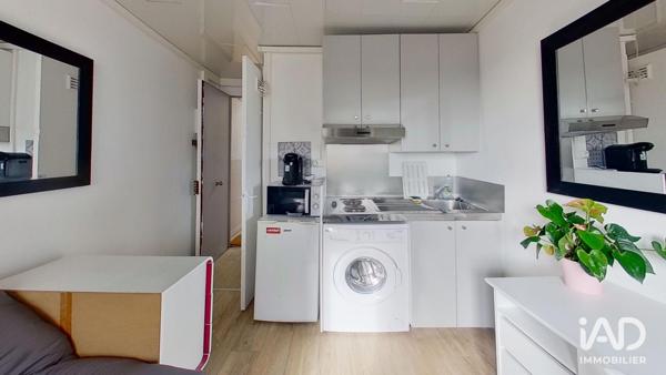 Location studio 11 m² Paris 10