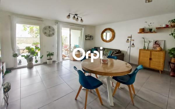 Appartement à vendre    4 pièces • 79,81 m2 Marseille 9