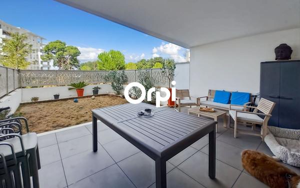 Appartement à vendre    4 pièces • 79,81 m2 Marseille 9