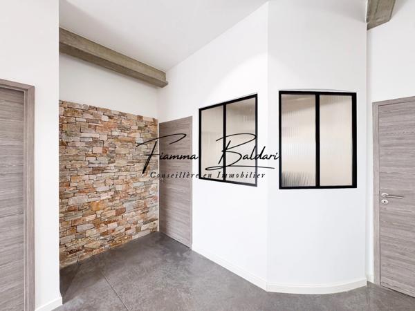 À Louer Bureau Professionnel, Biguglia, Haute-Corse (20)