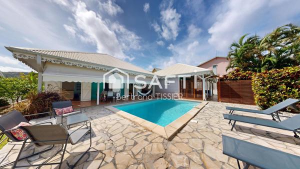 2 Villas F4 avec piscines à Sainte-Anne