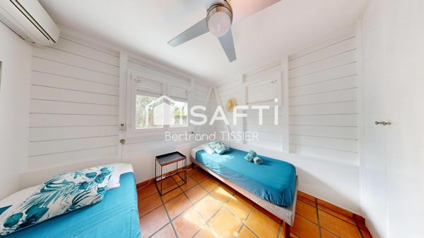 2 Villas F4 avec piscines à Sainte-Anne