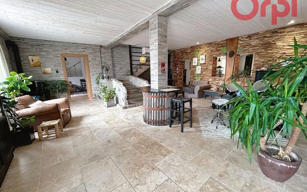 Maison à vendre    5 pièces •  Avrillé