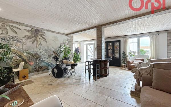 Maison à vendre    5 pièces •  Avrillé