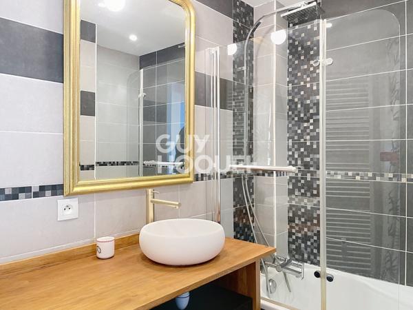 APPARTEMENT À LOUER DE 3 PIÈCES DE 65,15 M²