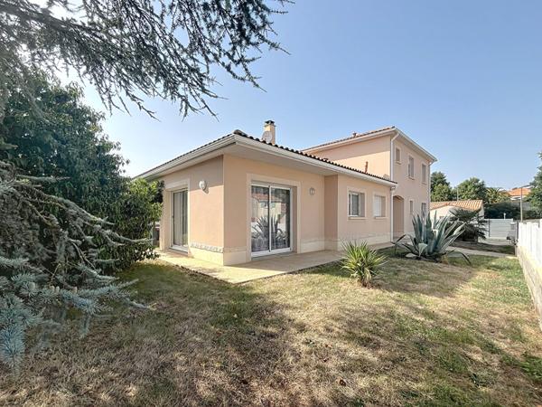 Maison familiale à TREMENTINES