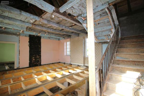 Corps de ferme à vendre à La Salvetat-Peyralès dans l'Aveyron (12440), ref : 3200