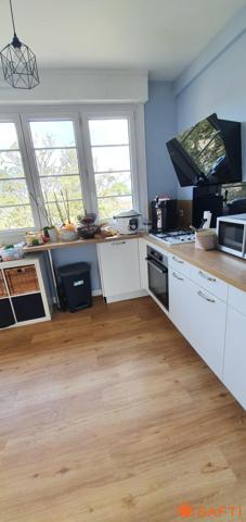 7 PIECES 99m² + BALCON + SALLE 30m2 + GRENIER+CAVE