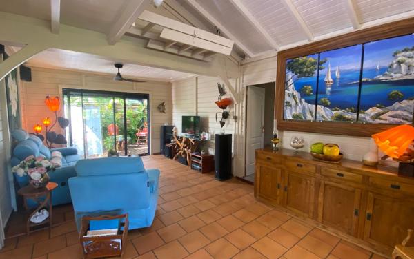 Maison à vendre    4 pièces • 151 m2 Le Vauclin